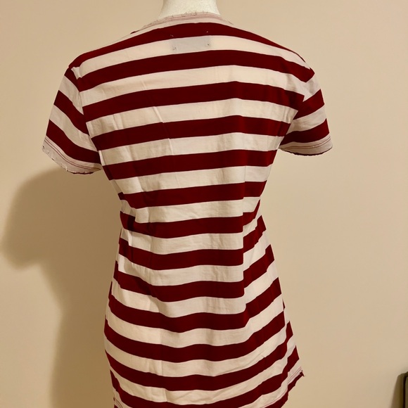 RtA distressed tee shirt, off-white and burgundy. 100% cotton, size XS - Picture 5 of 8